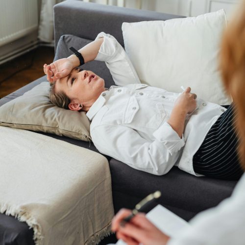 pexels-karola-g-6255807